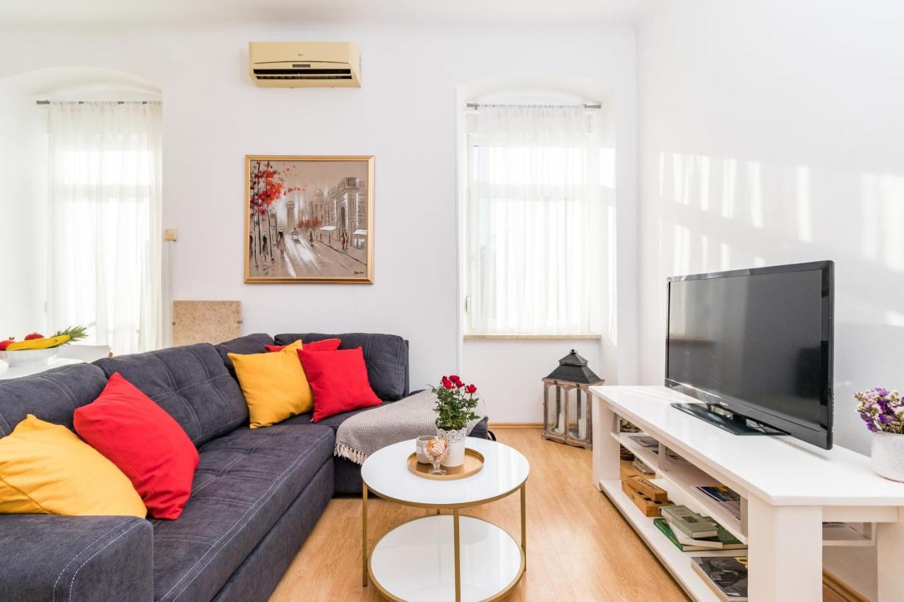 Apartman Lussi Pula Zewnętrze zdjęcie