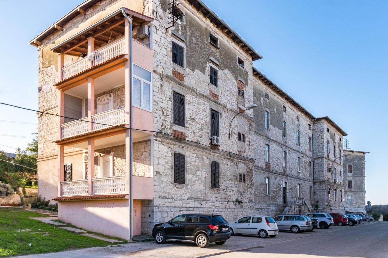 Apartman Lussi Pula Zewnętrze zdjęcie