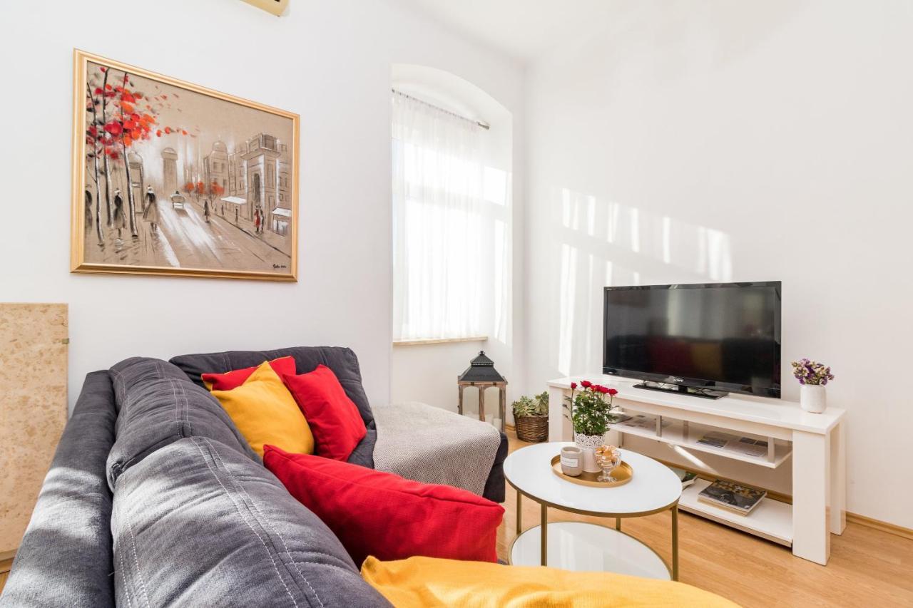 Apartman Lussi Pula Zewnętrze zdjęcie