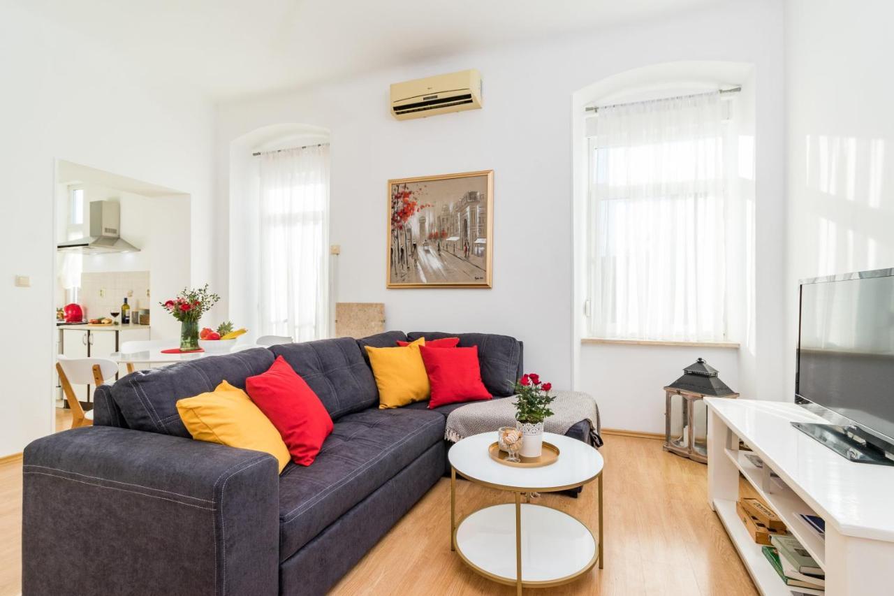 Apartman Lussi Pula Zewnętrze zdjęcie
