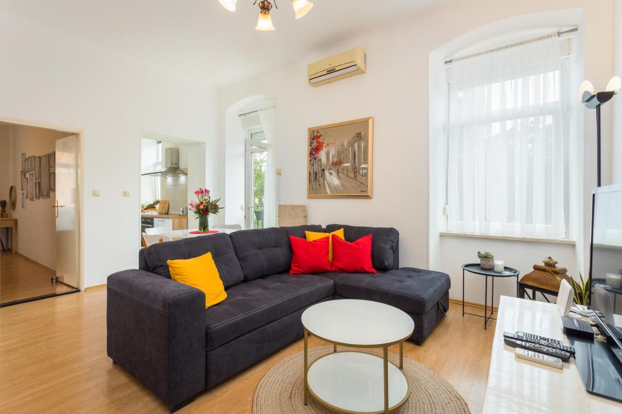 Apartman Lussi Pula Zewnętrze zdjęcie